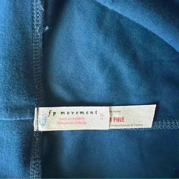 Free People Movement Turn Out tie up leggings size small - Picture 4 of 6